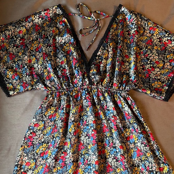 Silky Colorful Blouse with Black Lace - Picture 1 of 2